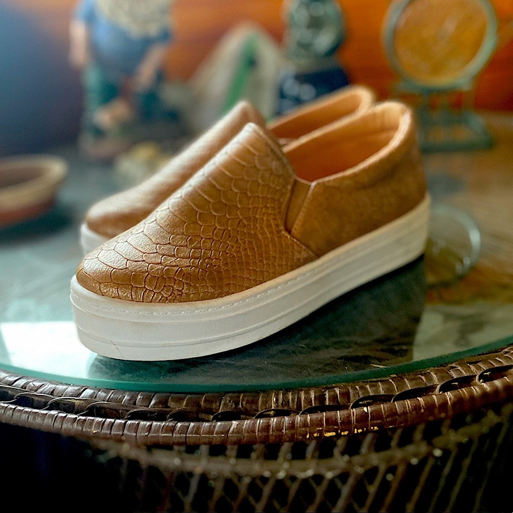 Platform sparkly snake skin platform sneakers
